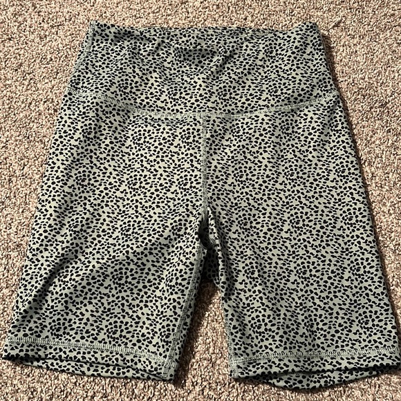 Pants - Dot Printed Biker Shorts